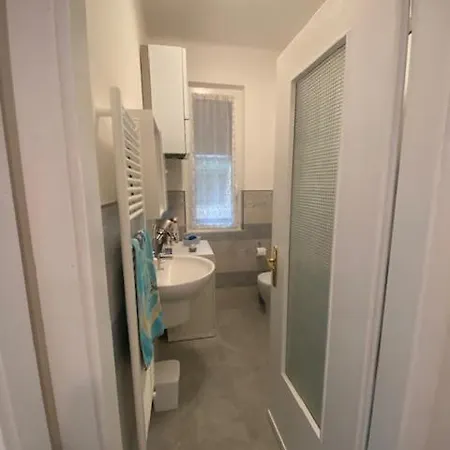 Tra Il E L'azzurro Apartament